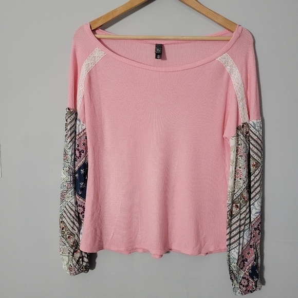 Francesca's Alya Pink Thermal Knit Boho  Mixed Media Long Sleeve Top - Picture 1 of 8